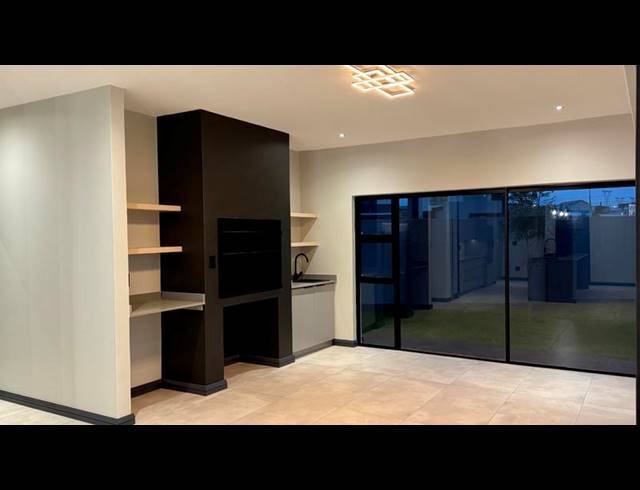 4 BEDROOM HOUSE FOR SALE IN FOUNTAINBROOK ESTATE